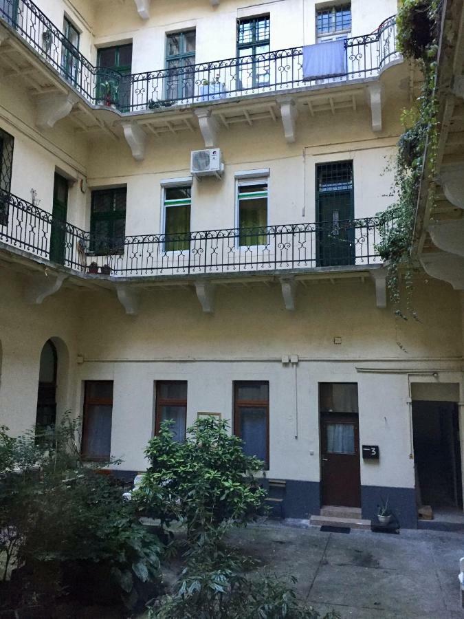 Buda Boutique Apartment บูดาเปสต์ ภายนอก รูปภาพ
