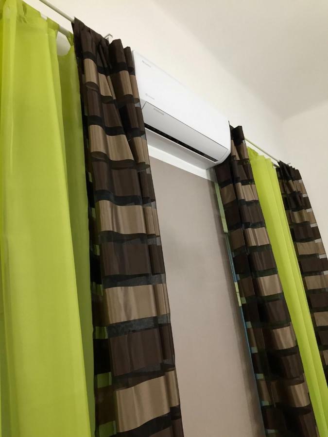 Buda Boutique Apartment บูดาเปสต์ ภายนอก รูปภาพ